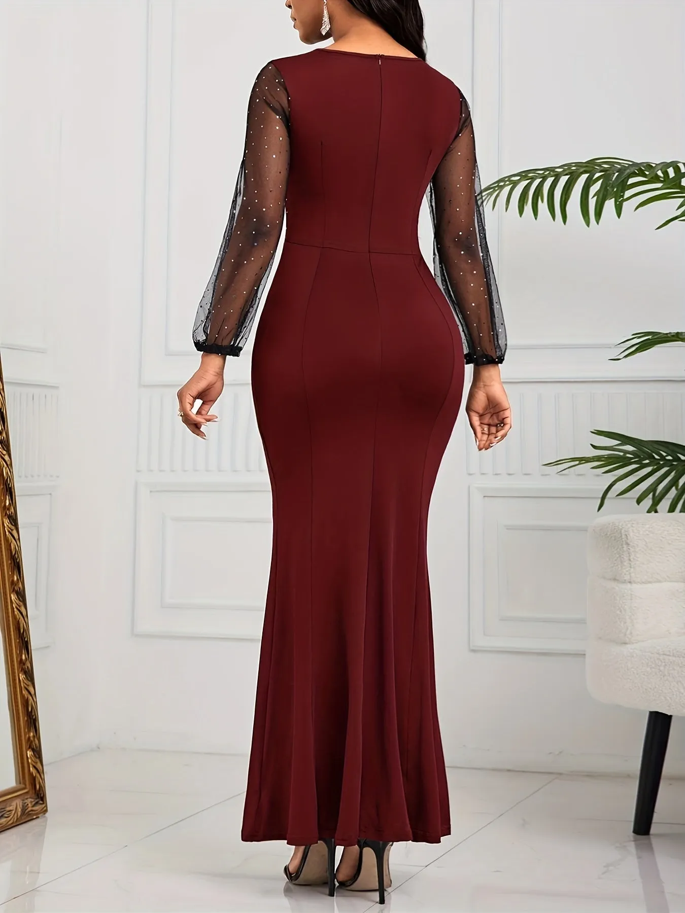 Elegant Mermaid Maxi Dress for Women: Chic, Comfortable & Versatile - Perfect for Any Season, with a Sophisticated Crew Neck and Flattering Bodycon Fit