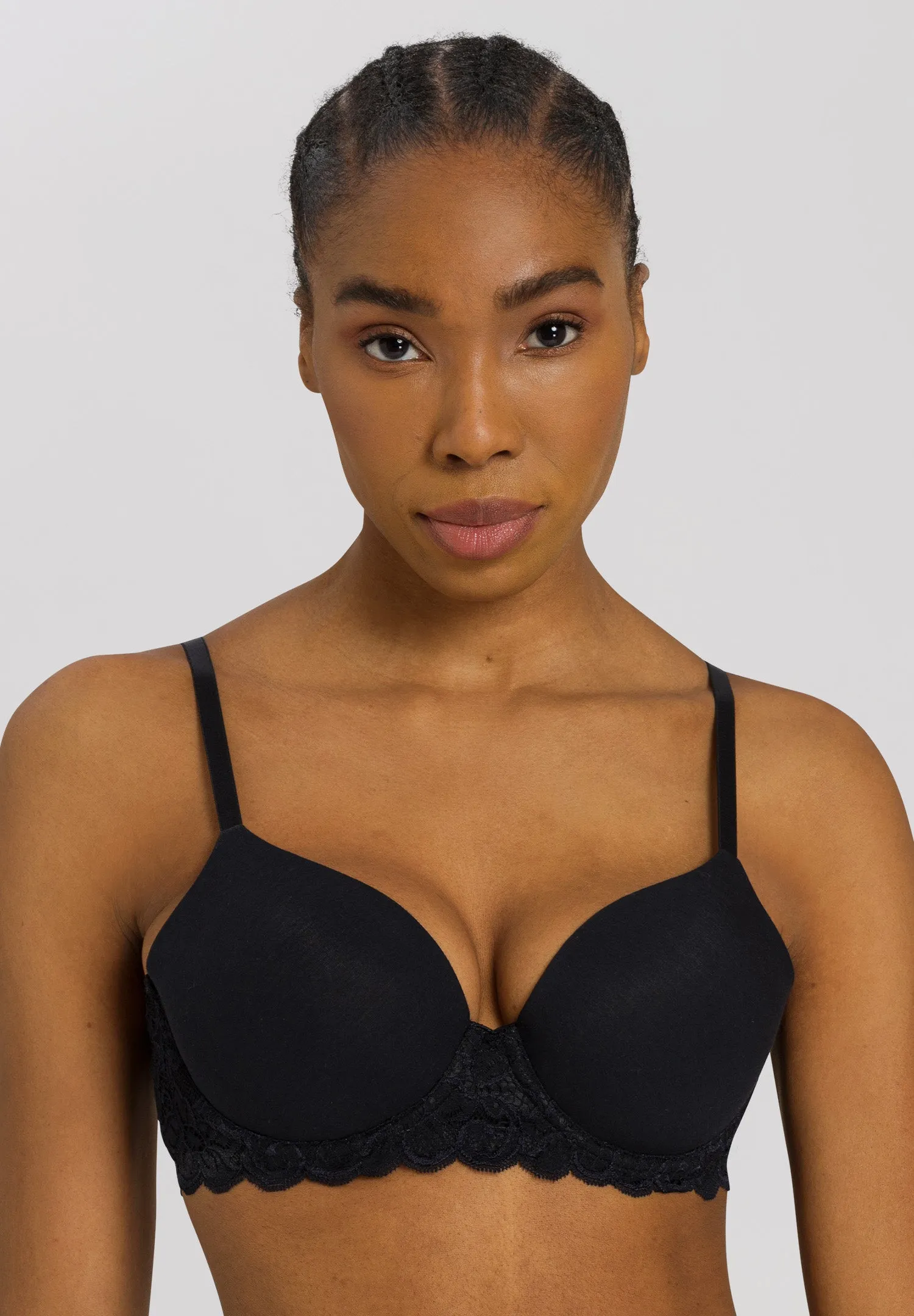 Luxury Moments Lace T-Shirt Bra | Black 71503-019