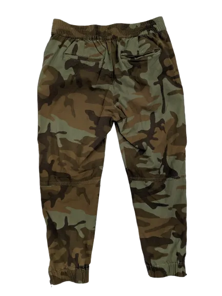 [M] Levi's Camo Print Joggers