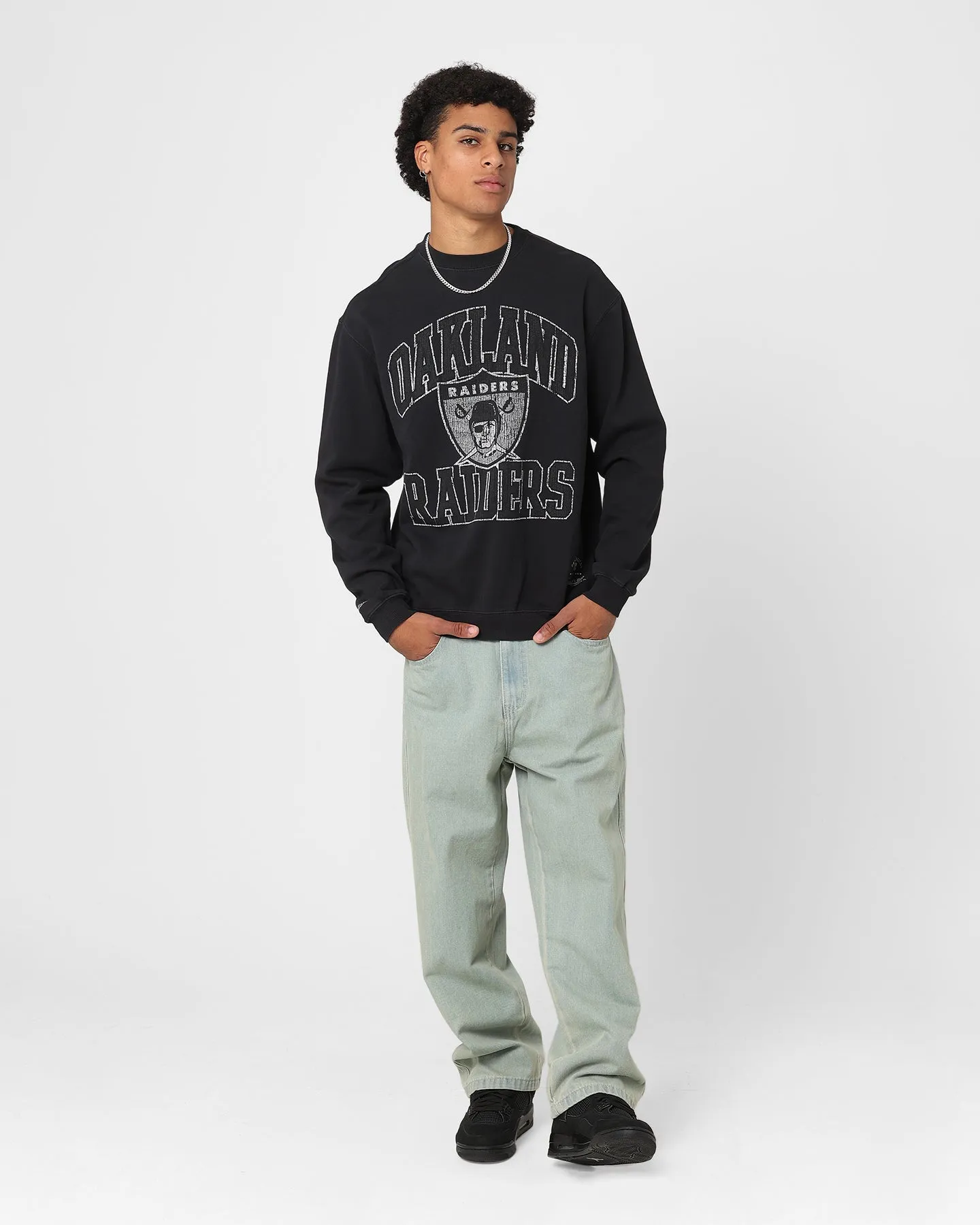 Mitchell & Ness Oakland Raiders Ivy Arch Crewneck Faded Black