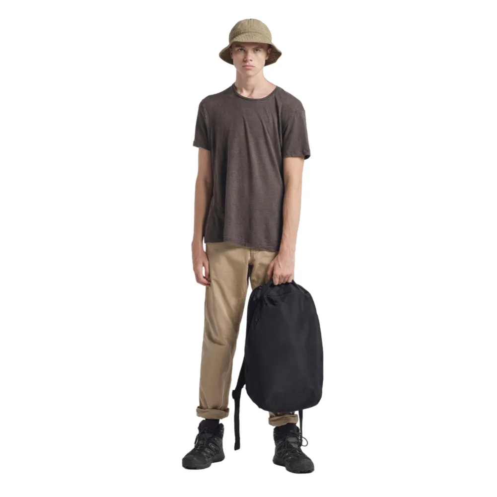 Urth Norite Camera Backpack Set