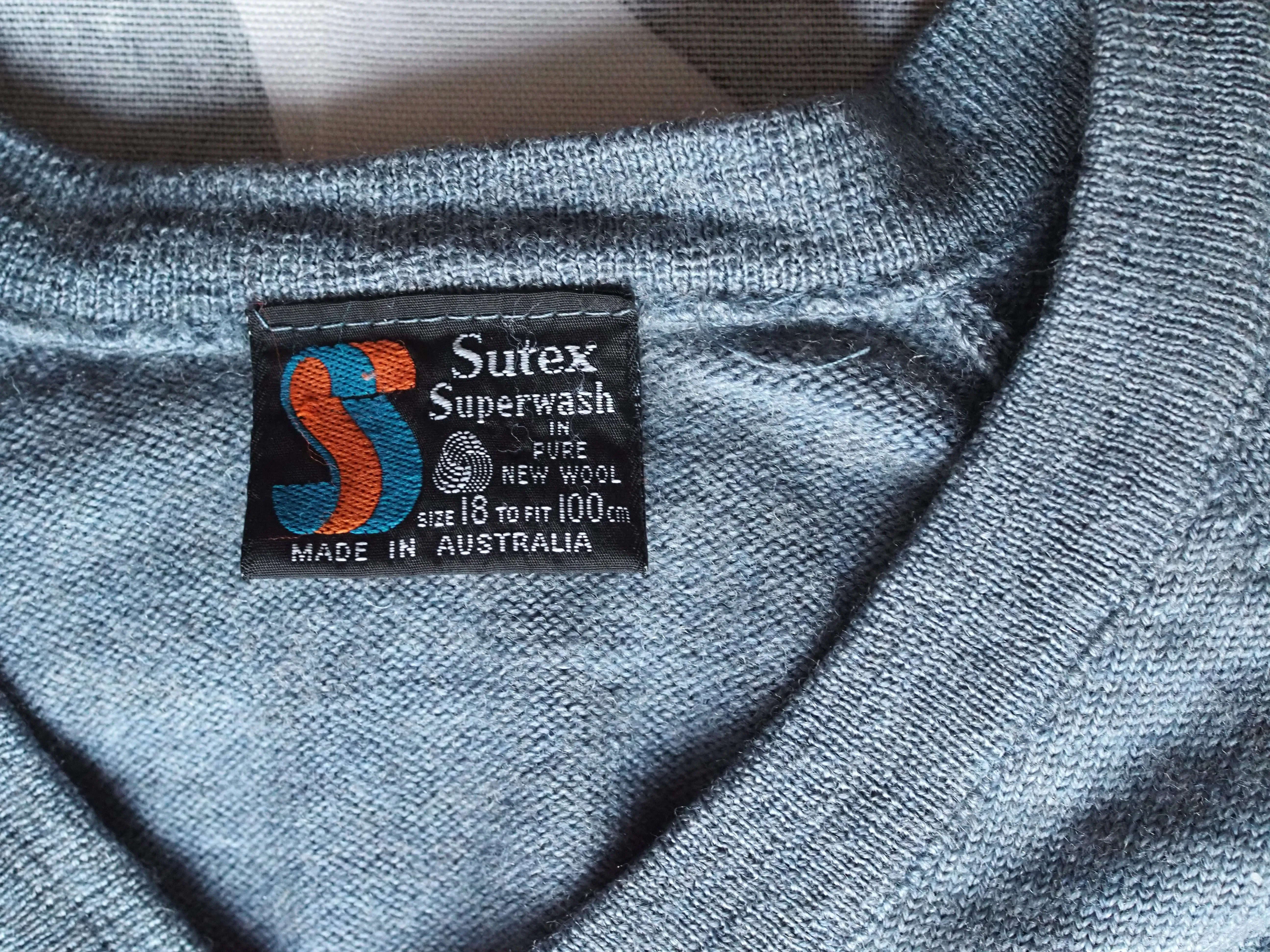 Vintage 1980s v-neck pure wool blue/grey jumper, Large